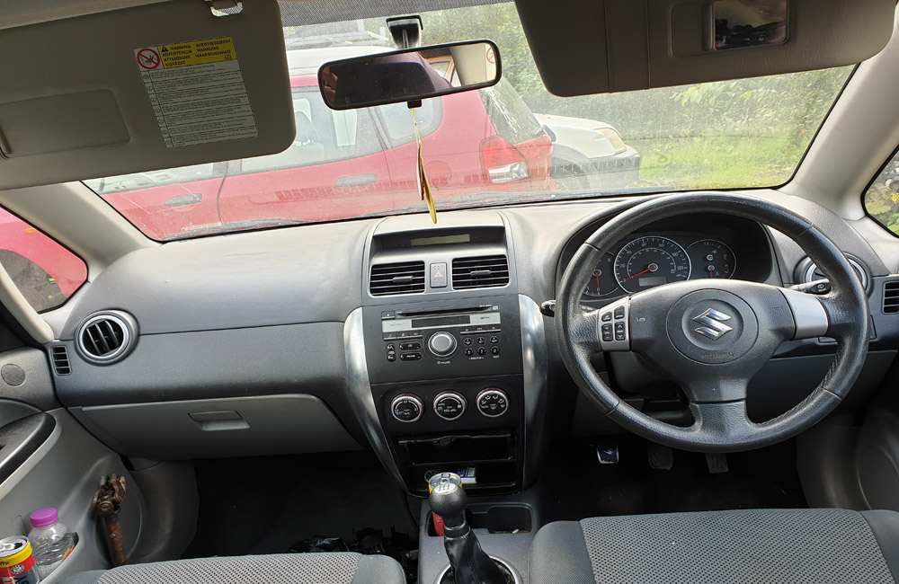 Suzuki SX4 GLX Dashboard